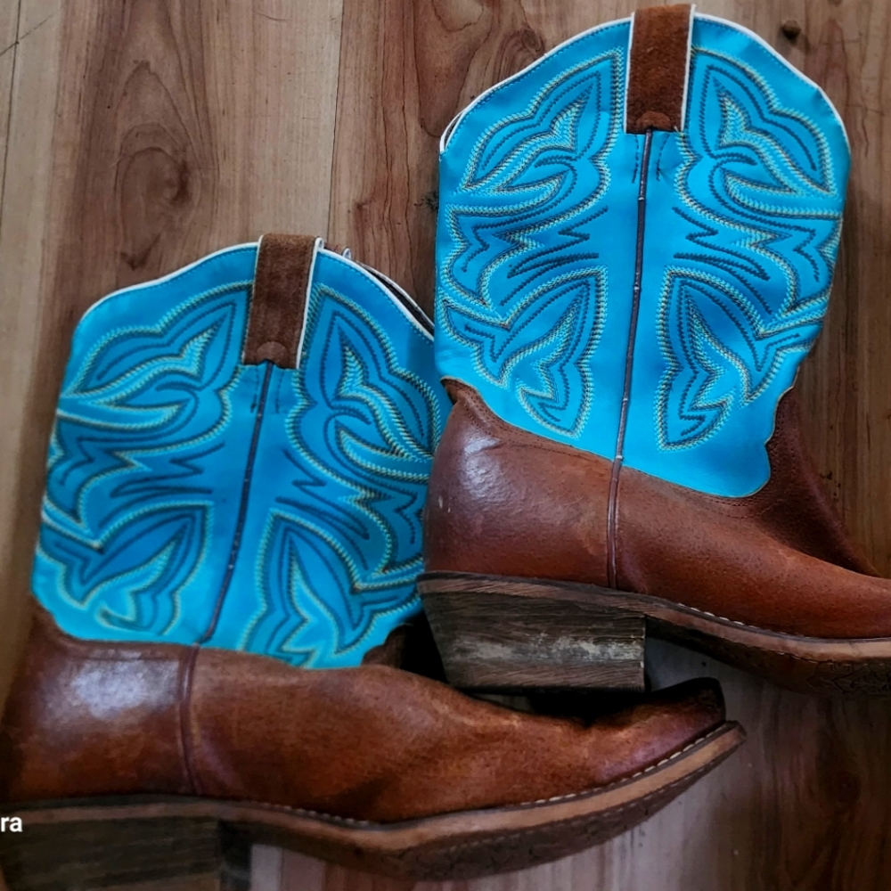 Blue norcona boots